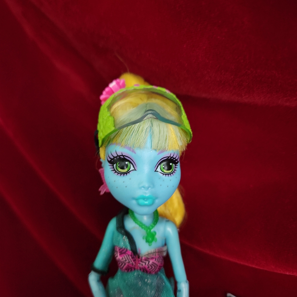 Monster High Lagoona Blue 13 Wishes Doll  (2013) Out Of Box - Picture 3 of 8